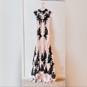 Beautiful Prom Dress🦋